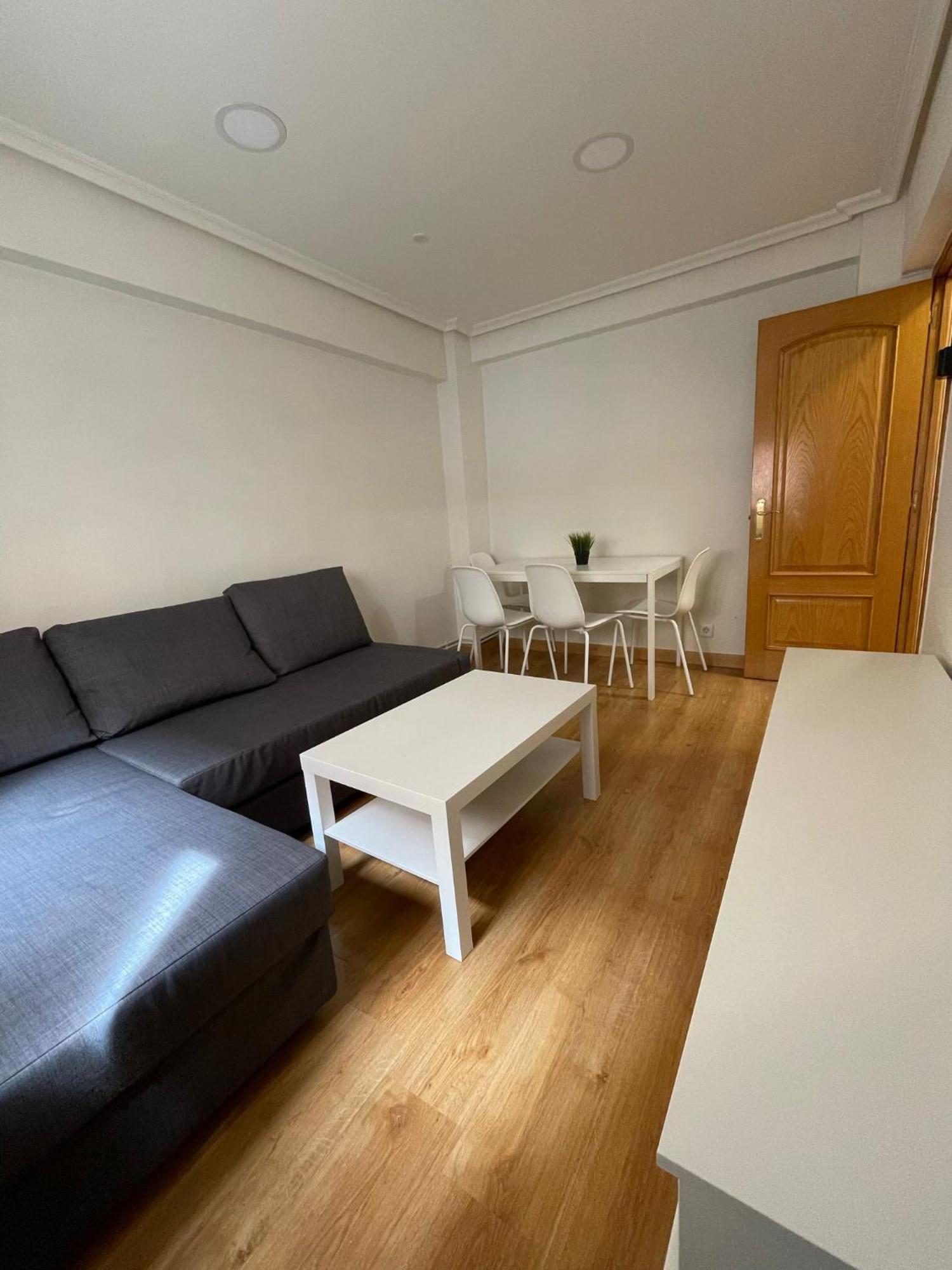 Apartamento En El Centro - Cercano A La Playa Apartment Santander Luaran gambar